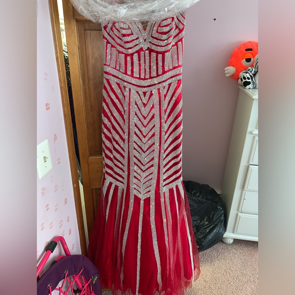 Red prom dress